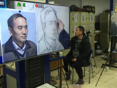 全国素描头像名师——刘琦来我校教学指导
